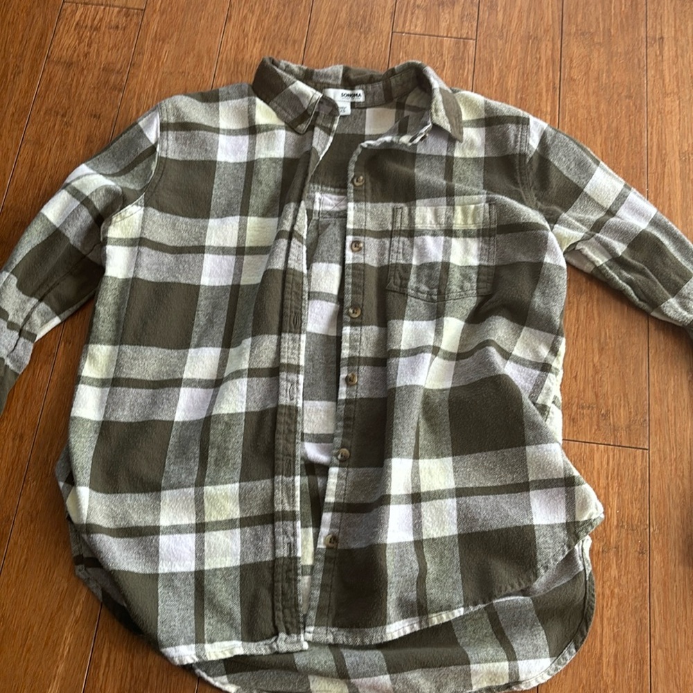 This is an XS Sonoma plaid forest green button up shirt.